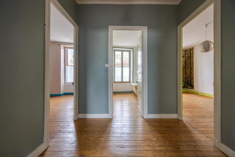 Propriété - 191 m² - 9 pièces