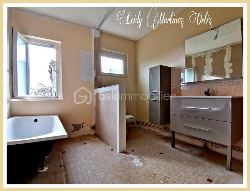 Propriété - 200 m² - 6 pièces