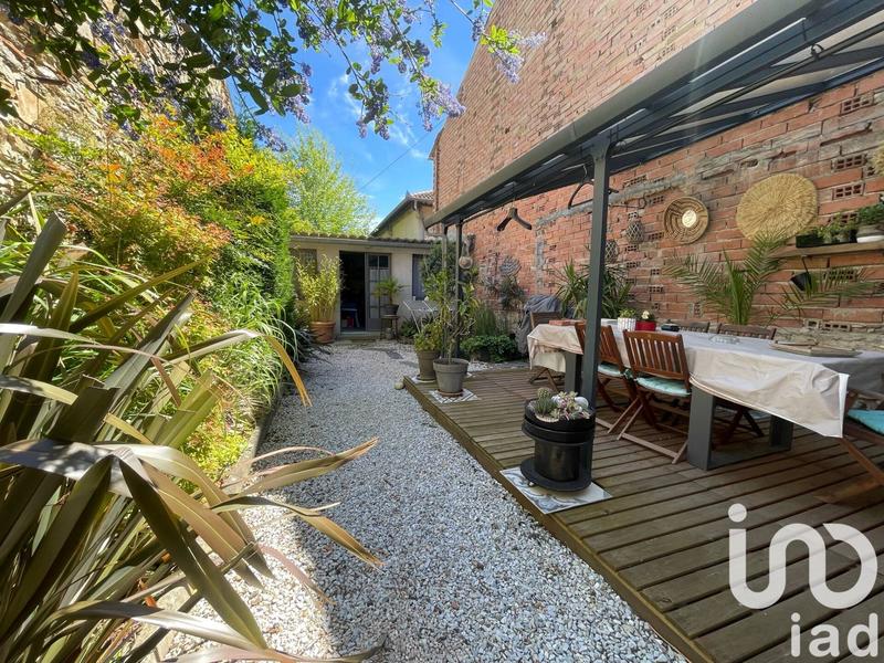 Maison - 180 m² - 6 pièces