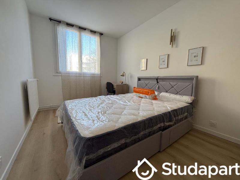 Chambre - 10 m² - 1 pièce