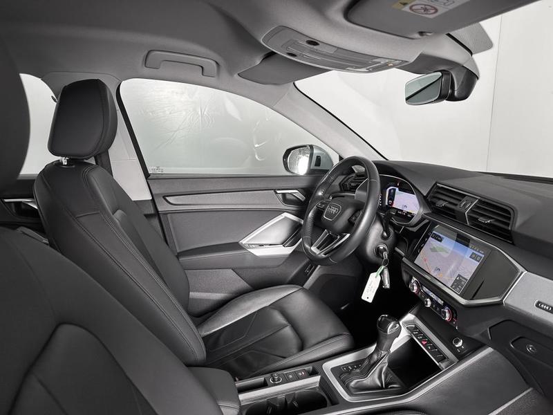 Audi Q3 - 35 Tdi 150ch s-Tronic Ja17p Virtual Cockpit Cuir Chauf Gps Camera Regul Clim 150 Ch 1°Main