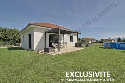 Maison - 99 m² - 4 pièces