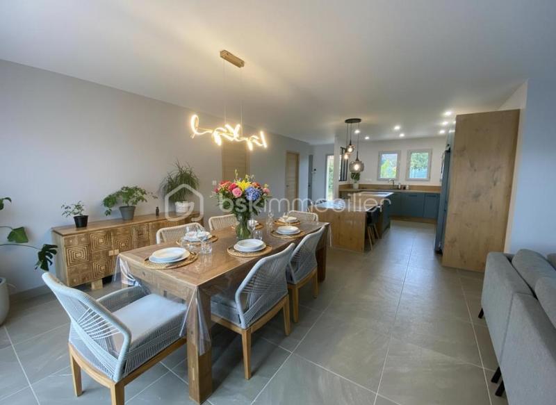 Maison - 125 m² - 6 pièces