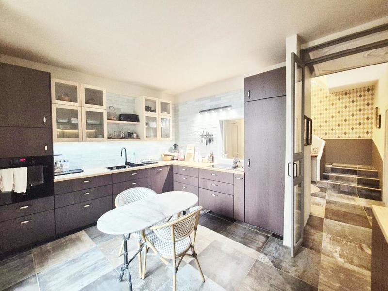 Maison bourgeoise - 200 m² - 7 pièces