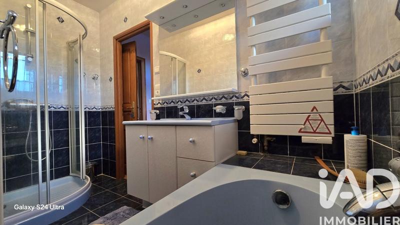 Maison de ville - 221 m² - 8 pièces