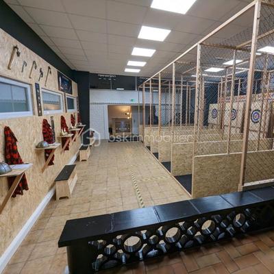 Local commercial - 120 m² - 2 pièces