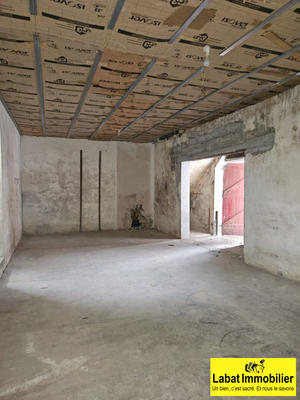 Parking / Garage - 45 m²