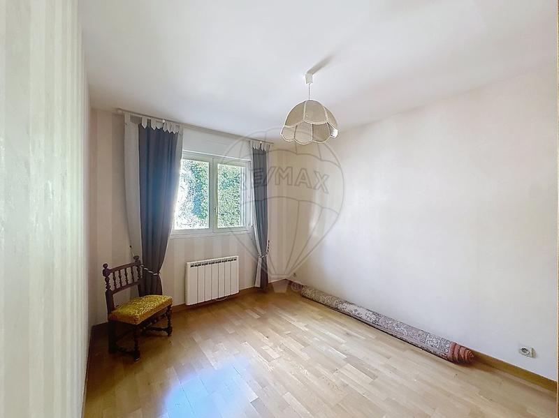 Appartement - 85 m² - 4 pièces