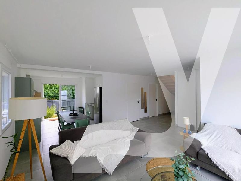 Maison - 100 m² - 6 pièces