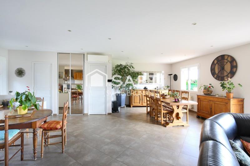 Maison - 121 m² - 4 pièces