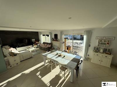 Maison contemporaine - 136 m² - 5 pièces