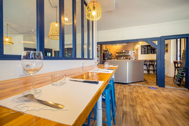 Fonds de commerce - 181 m²