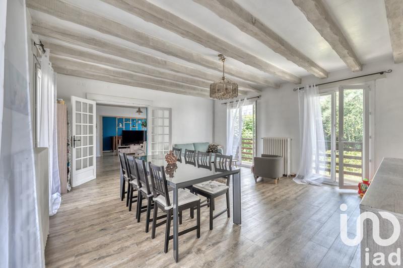 Maison - 210 m² - 8 pièces