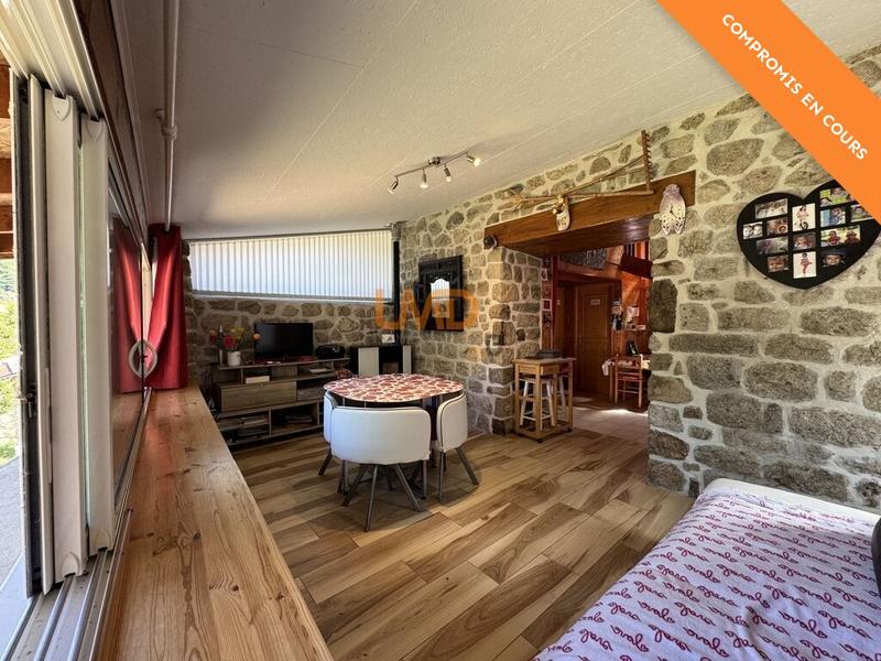 Maison en pierre - 44 m² - 2 pièces