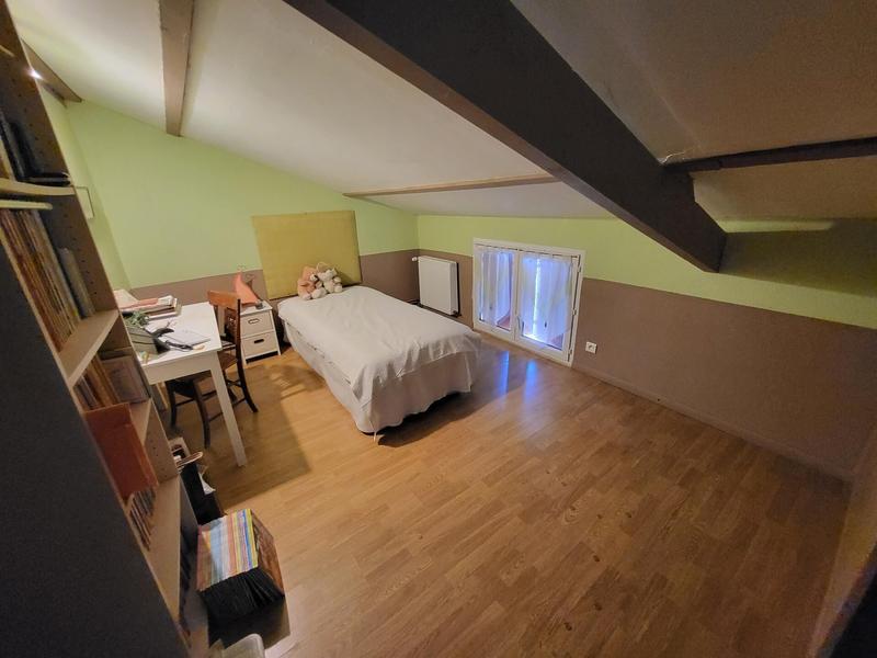 Maison - 335 m² - 14 pièces