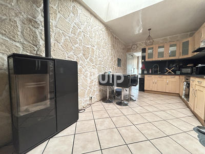 Maison de ville - 69 m² - 4 pièces