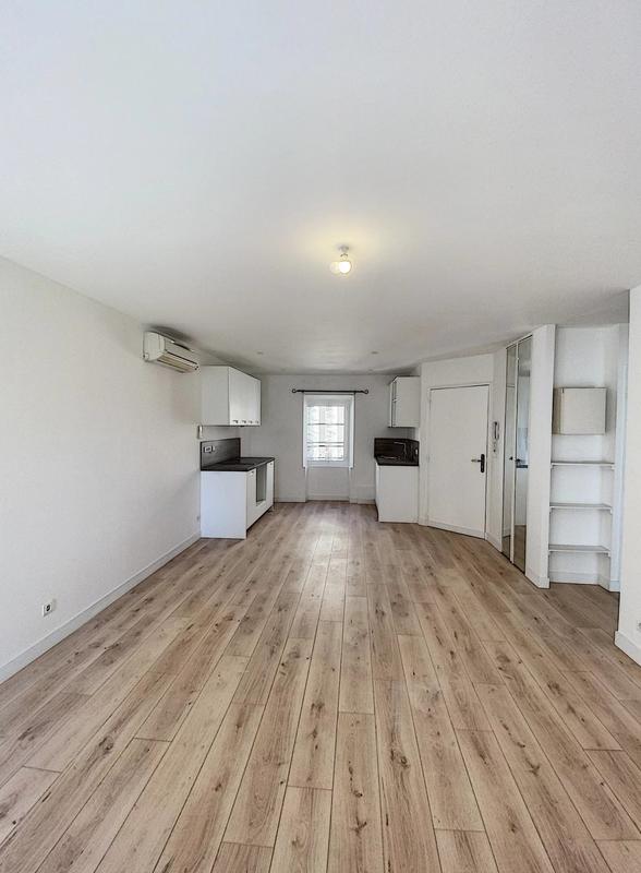 Immeuble - 155 m² - 7 pièces