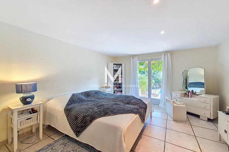 Maison en pierre - 180 m² - 7 pièces