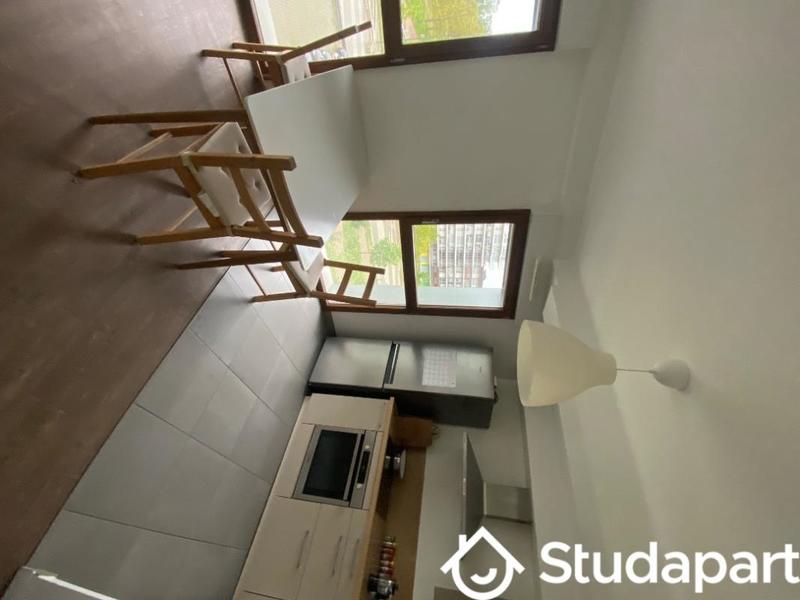 Chambre - 12 m² - 1 pièce