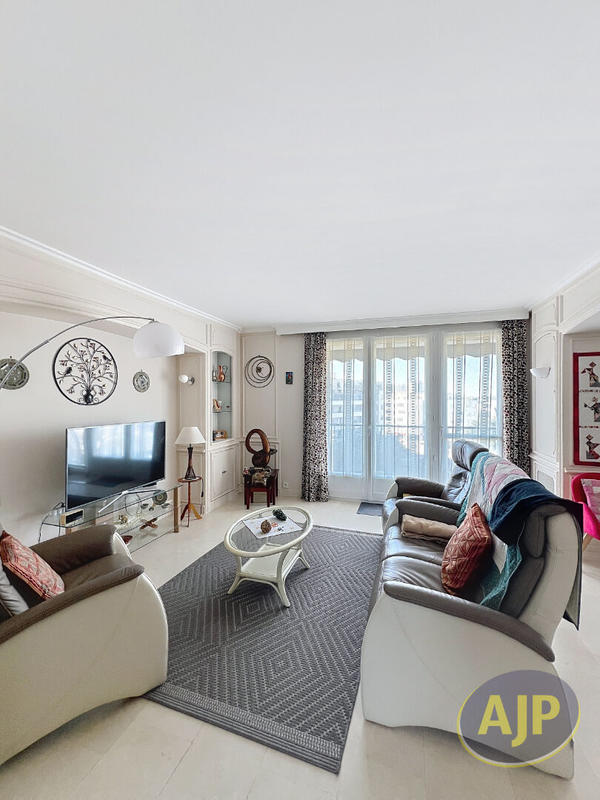 Appartement - 103 m² - 5 pièces