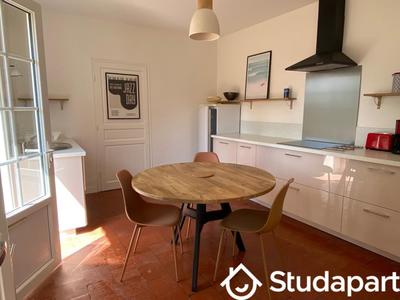 Chambre - 15 m² - 1 pièce