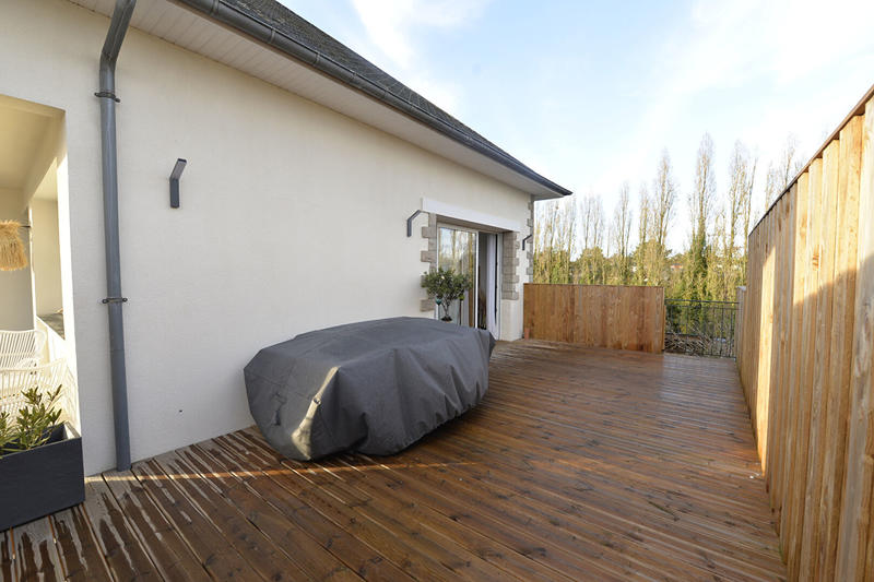 Maison - 166 m² - 8 pièces