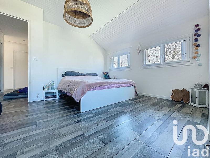 Maison - 200 m² - 7 pièces