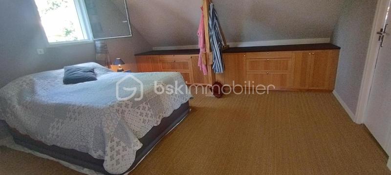 Maison - 210 m² - 8 pièces