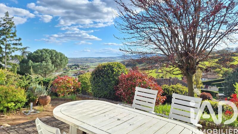 Maison - 106 m² - 4 pièces