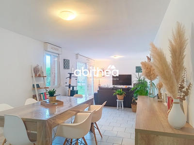 Duplex - 77 m² - 4 pièces