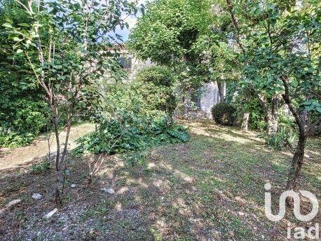 Maison - 430 m² - 7 pièces