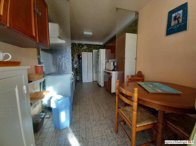 Appartement - 98 m² - 4 pièces