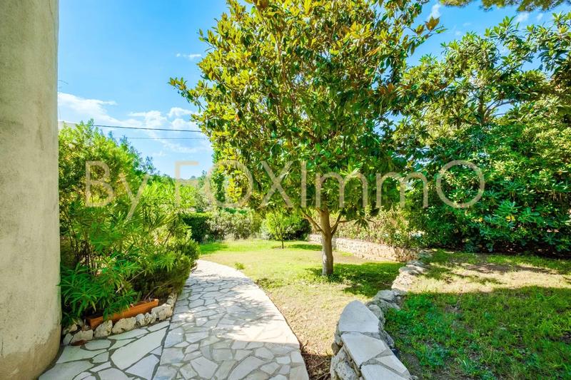 Maison - 211 m² - 6 pièces