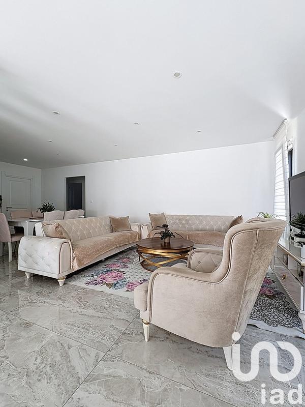 Maison - 111 m² - 4 pièces