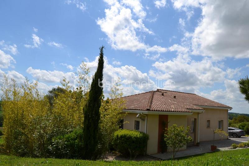 Maison - 177 m² - 5 pièces