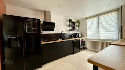 Maison - 159 m² - 6 pièces