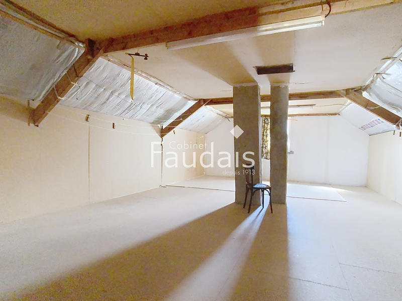 Maison - 172 m² - 7 pièces