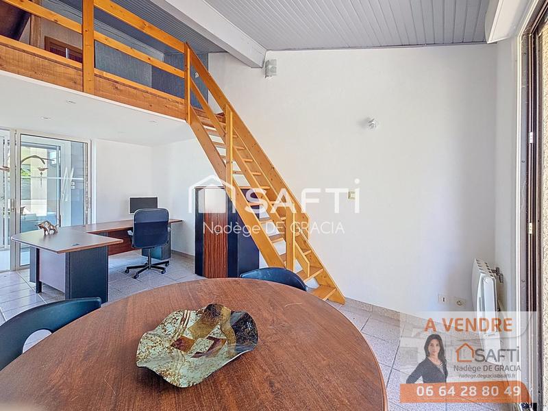 Maison - 263 m² - 7 pièces