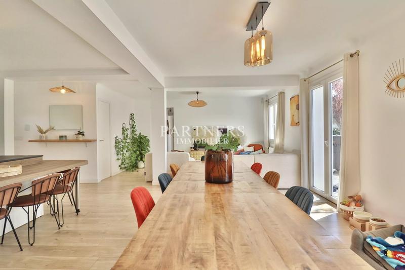 Maison - 140 m² - 6 pièces