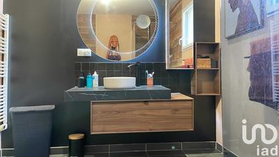 Maison - 93 m² - 4 pièces