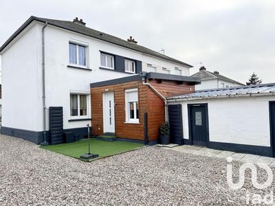 Maison - 93 m² - 5 pièces