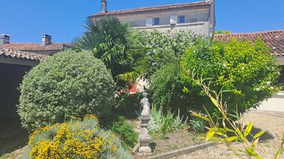 Maison en pierre - 175 m² - 6 pièces