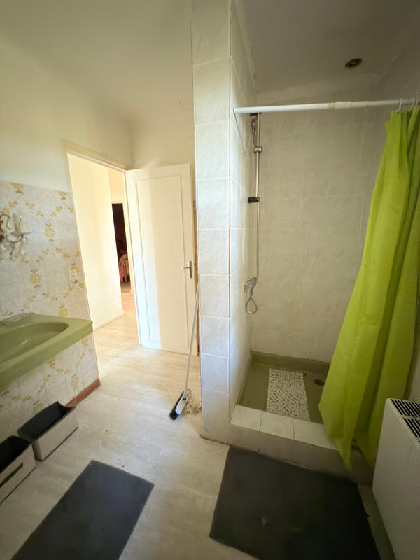 Maison - 243 m² - 9 pièces