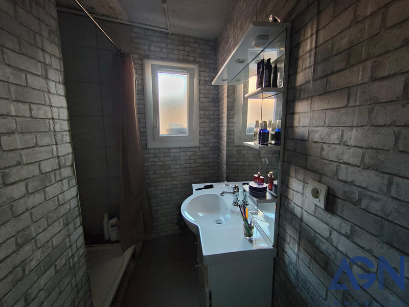 Immeuble - 358 m² - 21 pièces