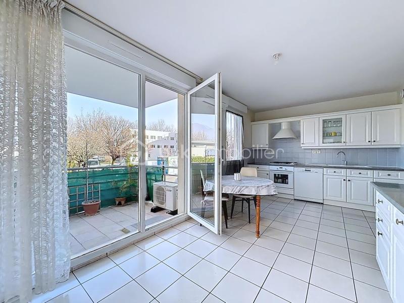 Appartement - 97 m² - 4 pièces