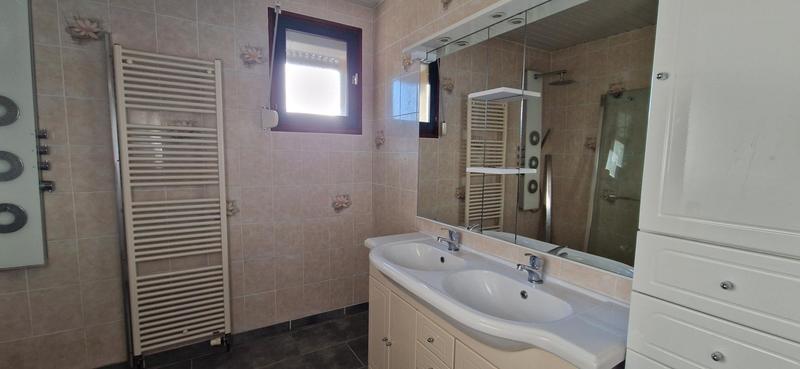 Maison - 101 m² - 4 pièces