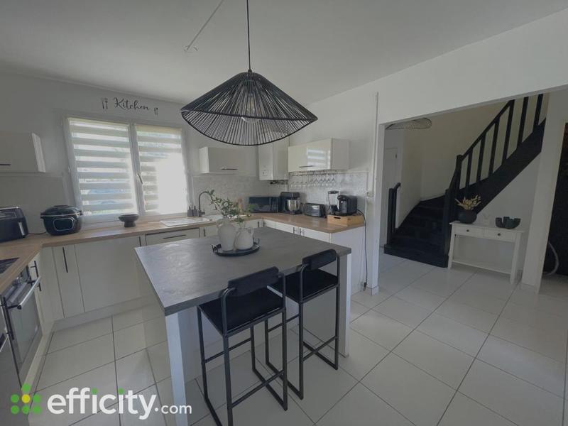 Maison - 91 m² - 5 pièces