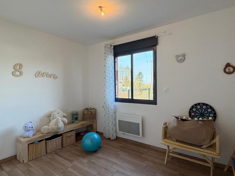 Maison - 93 m² - 4 pièces