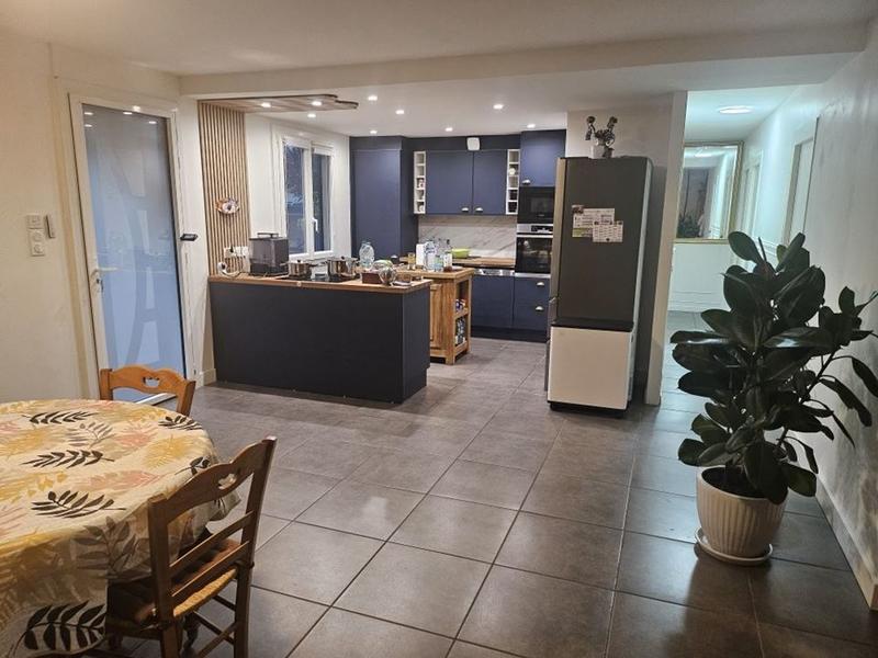 Villa - 98 m² - 5 pièces