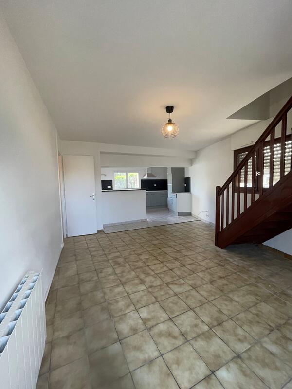 Maison - 98 m² - 4 pièces